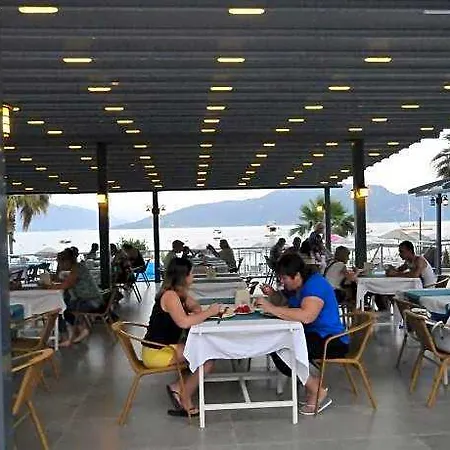Amos Marmaris